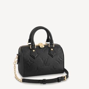 Auth Louis Vuitton SPEEDY BANDOULIÈRE 20
Black, Empreinte
$2,570.00